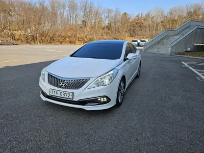 Hyundai Grandeur 2016, 133108 км, за 7866.21 USD - фото 15