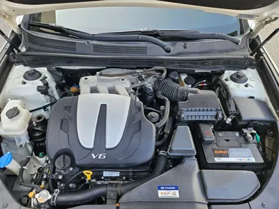 Hyundai Grandeur 2016, 133108 км, за 7866.21 USD - фото 20