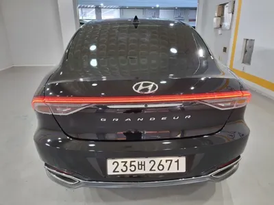 Hyundai Grandeur 2022, 57600 км, за 14267.11 USD