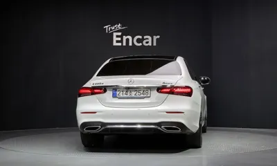 Mercedes-Benz E-Class 2023, 37840 км, за 32648.98 USD