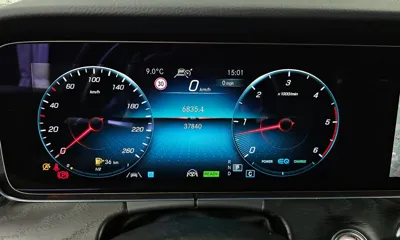 Mercedes-Benz E-Class 2023, 37840 км, за 32648.98 USD - фото 8
