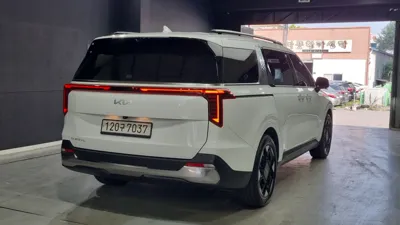 Kia Canival 2025, 5723 км, за 28423.26 USD
