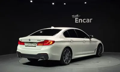 BMW 5-Series 2019, 88086 км, за 19730.41 USD
