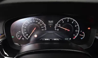 BMW 5-Series 2019, 88086 км, за 19730.41 USD - фото 8
