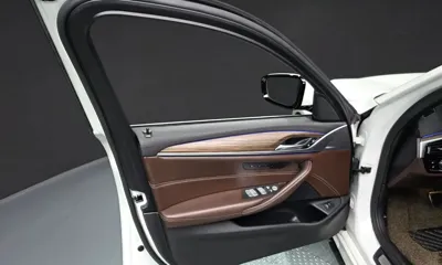 BMW 5-Series 2019, 88086 км, за 19730.41 USD - фото 24