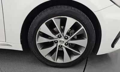 Kia K5 2018, 177570 км, за 5993.49 USD