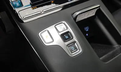 Hyundai Grandeur 2020, 35631 км, за 19755.53 USD - фото 9