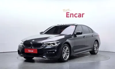 BMW 5-Series · 2017 год