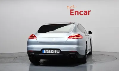 Porsche Panamera 2015, 101765 км, за 14295 USD