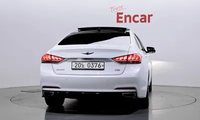 Hyundai Genesis 2016, 124657 км, за 8124.01 USD