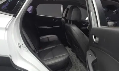 Hyundai Kona 2019, 80156 км, за 10358.31 USD - фото 11