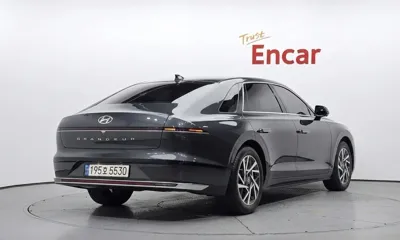 Hyundai Grandeur 2023, 45327 км, за 20802.18 USD