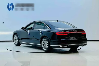 Audi A8 2022, 38600 км, за 61472 USD