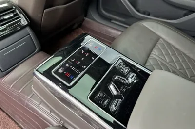 Audi A8 2022, 38600 км, за 61472 USD - фото 20