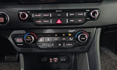 Kia Niro 2017, 145538 км, за 7877.12 USD - фото 19