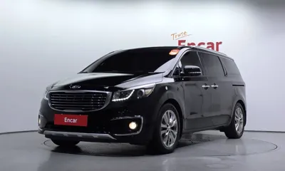 Kia Canival · 2017 год
