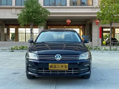Volkswagen Bora 2014, 110000 км, за 2770.04 USD
