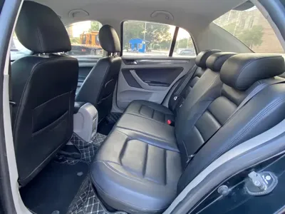 Volkswagen Bora 2014, 110000 км, за 2770.04 USD