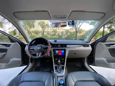 Volkswagen Bora 2014, 110000 км, за 2770.04 USD