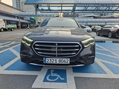 Mercedes-Benz E-Class · 2025 год