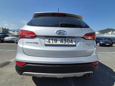 Hyundai Santafe 2015, 168550 км, за 6435.67 USD