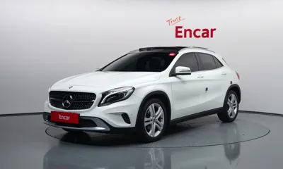 Mercedes-Benz GLA-Class · 2015 год