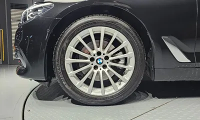 BMW 5-Series 2019, 38038 км, за 17564.42 USD