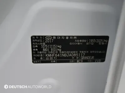 Hyundai Grandeur 2018, 45877 км, за 11093.61 USD - фото 20