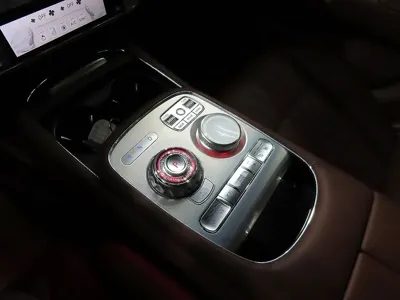 Genesis G90 2023, 52815 км, за 46949.26 USD - фото 9