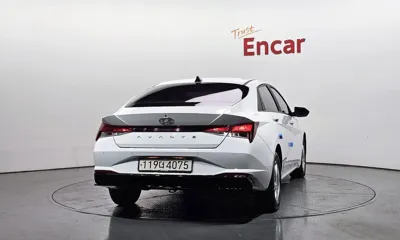 Hyundai Avante 2021, 104457 км, за 8933.77 USD