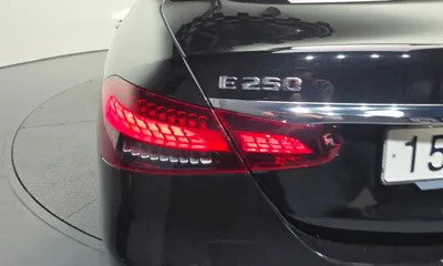Mercedes-Benz E-Class 2022, 62297 км, за 21814.15 USD - фото 23