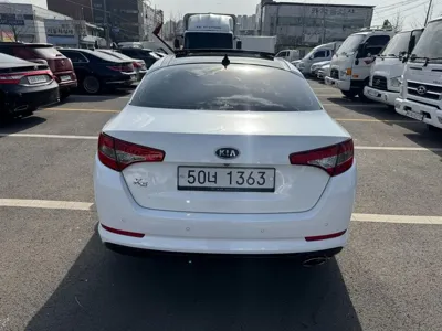 Kia K5 2011, 168359 км, за 2841.1 USD