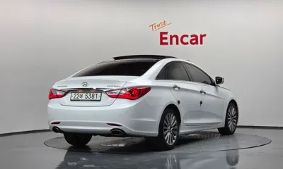 Hyundai Sonata 2012, 167896 км, за 2290.93 USD