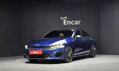 Kia K5 · 2023 год