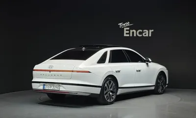 Hyundai Grandeur 2023, 64113 км, за 216.62 USD