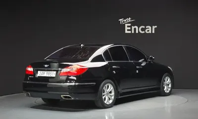 Hyundai Genesis 2012, 63423 км, за 3880.56 USD