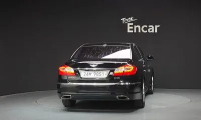 Hyundai Genesis 2012, 63423 км, за 3880.56 USD