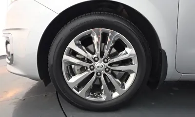 Kia Canival 2016, 119582 км, за 6500.68 USD