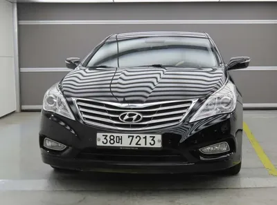 Hyundai Grandeur 2012, 204378 км, за 2231.85 USD