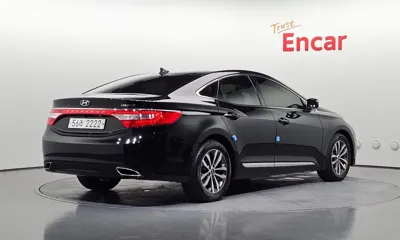 Hyundai Grandeur 2012, 163301 км, за 2992.46 USD