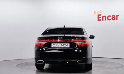 Hyundai Grandeur 2015, 147843 км, за 3277.72 USD