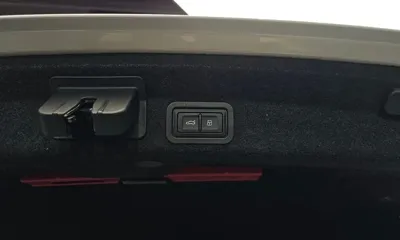 Audi A6 2023, 19110 км, за 29641.71 USD - фото 28