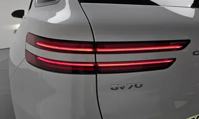 Genesis GV70 2023, 46855 км, за 27887.92 USD - фото 23