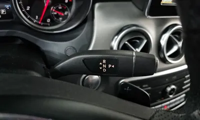 Mercedes-Benz GLA-Class 2019, 119472 км, за 9556 USD - фото 9