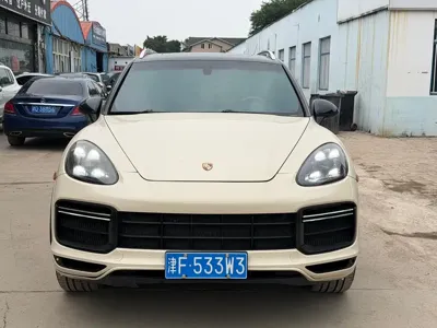 Porsche Cayenne 2017, 139000 км, за 23513.38 USD