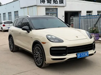 Porsche Cayenne 2017, 139000 км, за 23513.38 USD