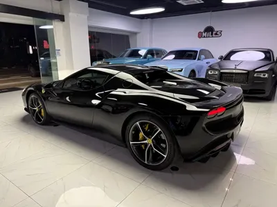Ferrari 296 2024, 8500 км, за 482627.49 USD