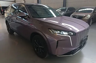 Hongqi HS6 PHEV 2026, 11000 км, за 22965 USD