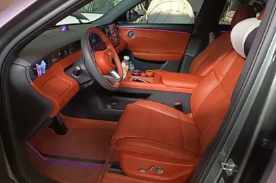 Hongqi HS6 PHEV 2026, 11000 км, за 22965 USD - фото 17