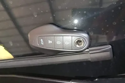 Hongqi HS6 PHEV 2026, 11000 км, за 22965 USD - фото 23